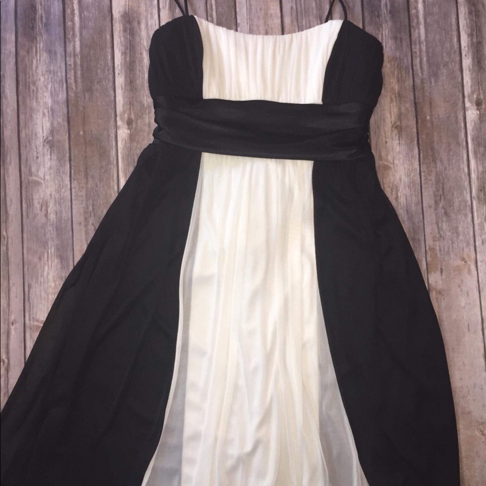 Black and white dress size Large
